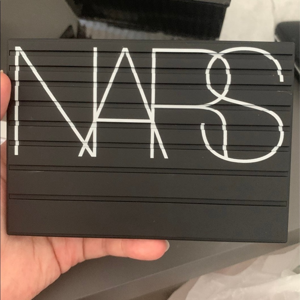 NARS Extreme Effects Eyeshadow palette